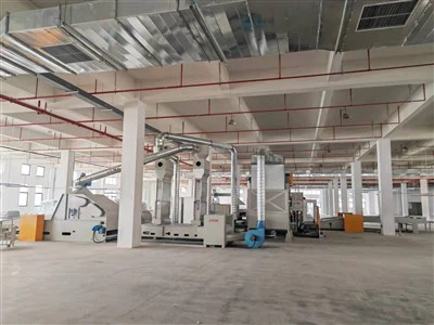 Care sunt parametrii tehnici ai unei linii de producție de adeziv fără adeziv...